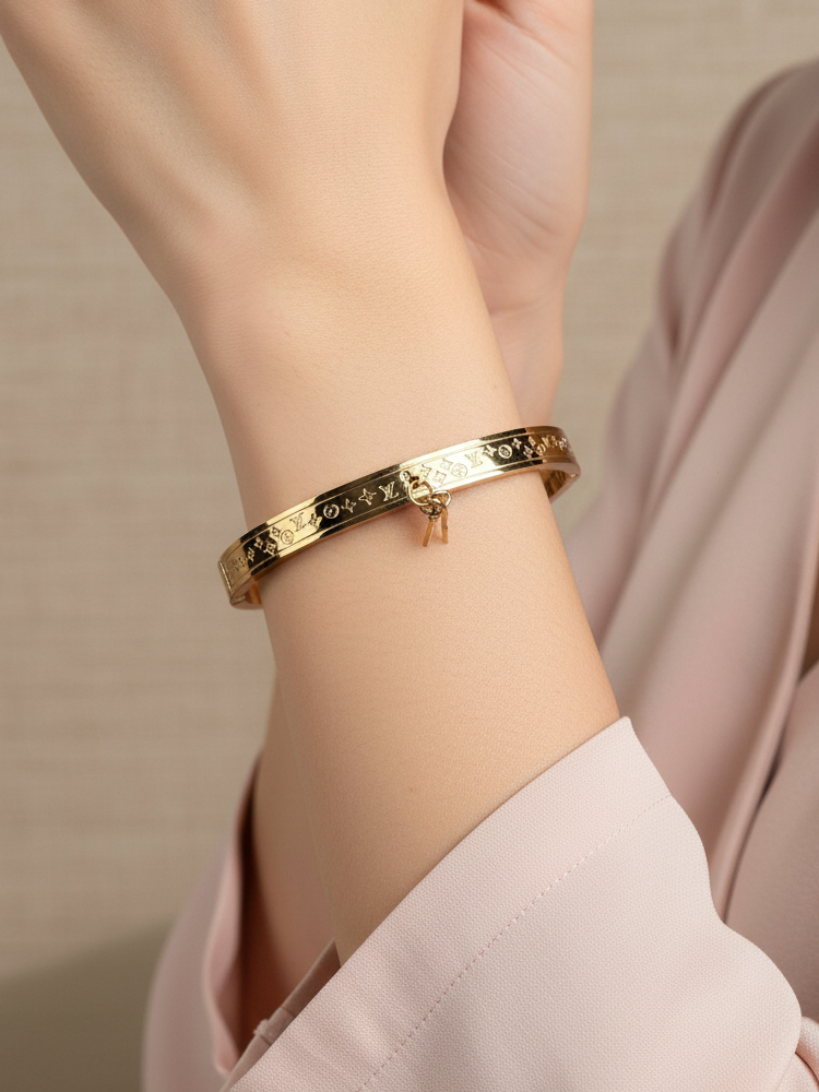 Rose Gold Plated Engraved Charm Fashion Bracelet for Women & Girls